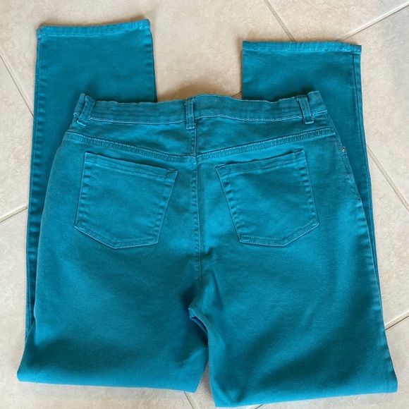 GLORIA VANDERBILT AMANDA SIZE 12 AVG - Picture 3 of 9